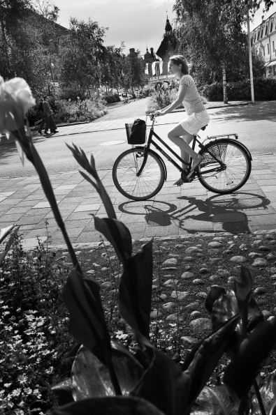 Cyklist, Skolgatan, Umeå. Fotograf Lars-Göran Norlin