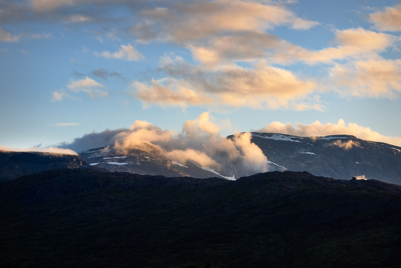 Fjäll med moln © Fotograf Lars-Göran Norlin